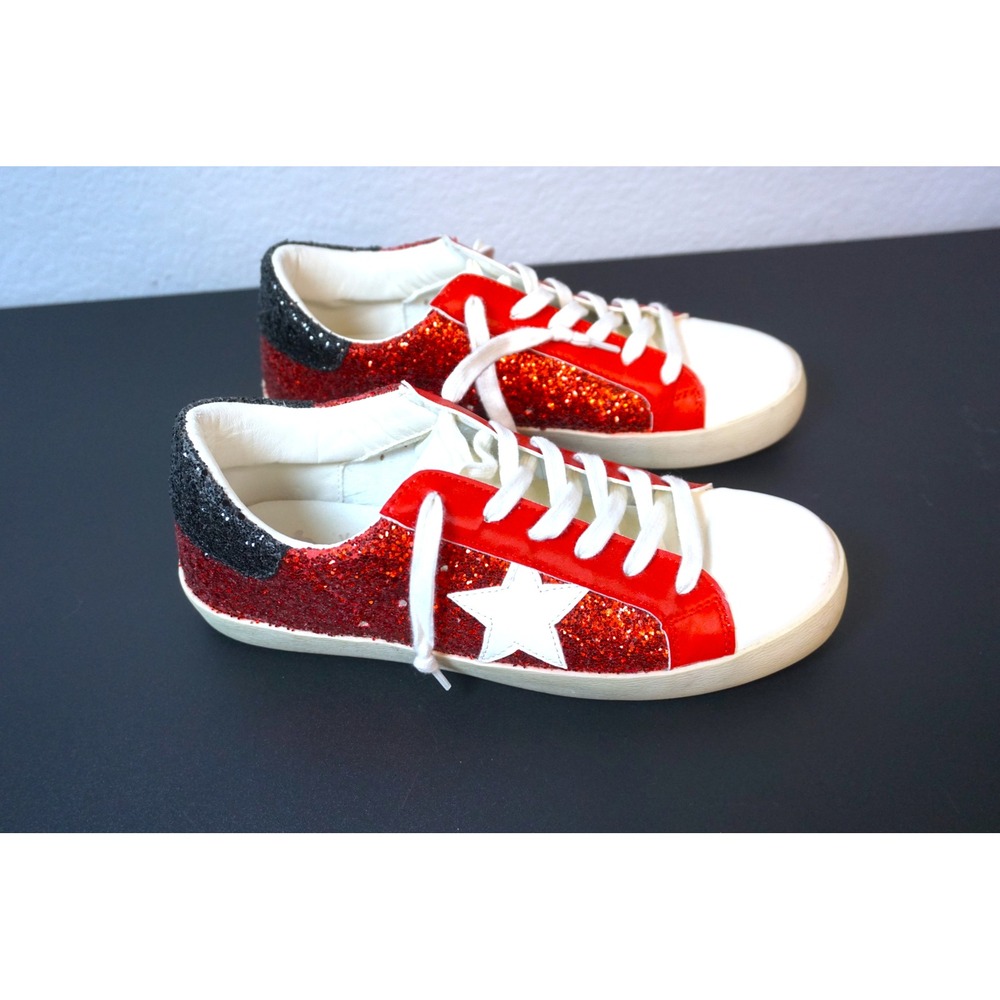 Camel Threads Womens Red Glitter Star Low Top Lace Up Sneakers Size 10